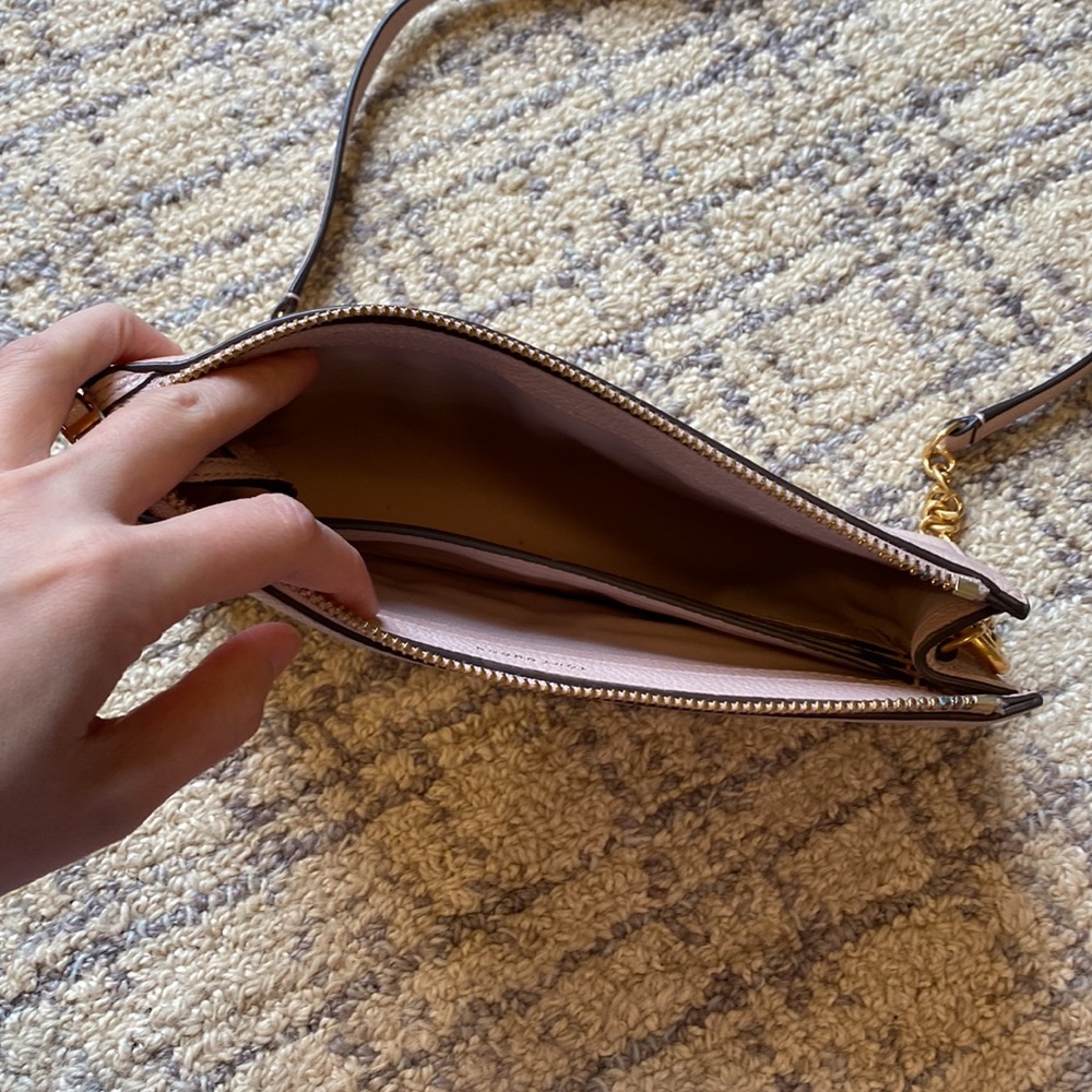 Tory Burch Mini Everly Leather Crossbody in Shell Pink - Picture 5 of 6